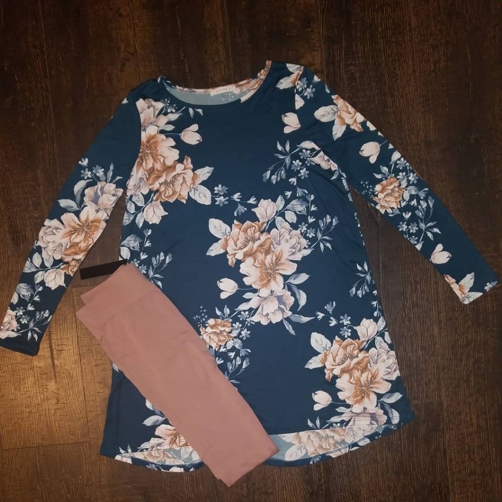 Reborn J Tunic with Leggings